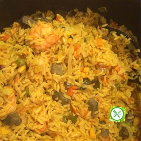 Nigerian Fried Rice With Shrimps Aliyahs Recipes And Tips