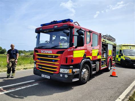 derbyshire fire and rescue service wl82 fj16 ays derbyshir… flickr