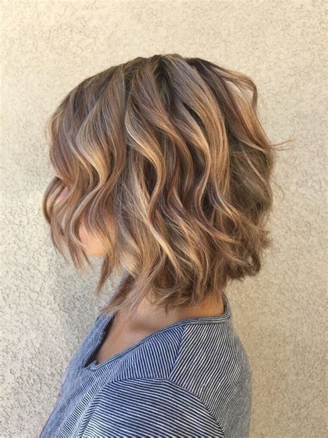 2022 Popular Beach Wave Bob Hairstyles With Highlights
