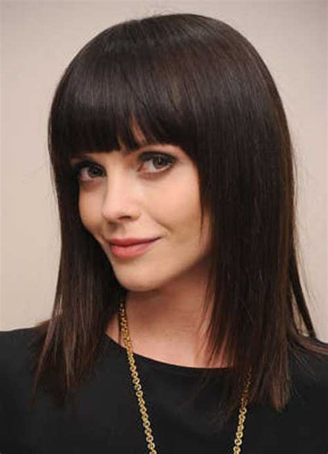 20 Haircuts With Bangs For Round Faces Hairstyles