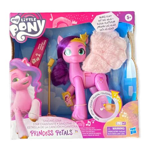 My Little Pony A New Generation Singing Star Princess Petals Flapping