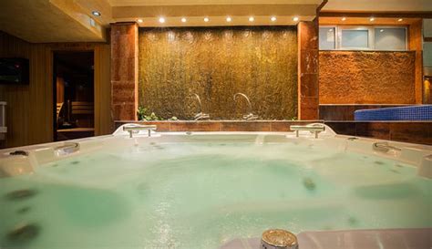 Often, we get confused between these two terms and mistake a hot tub for a jacuzzi or vice versa. Hot Tub vs Jacuzzi: The Ultimate Comparison Guide - Globo Surf