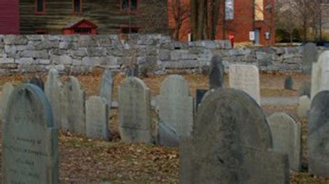 Plan A Visit To The Charter Street Cemetery Welcome Center In Salem