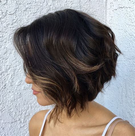 Inverted Bob For Wavy Hair Short Hair With Layers Choppy Bob