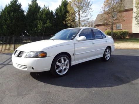 Sell Used 2004 Nissan Sentra Se R Spec V Sedan 4 Door 25l In Columbia