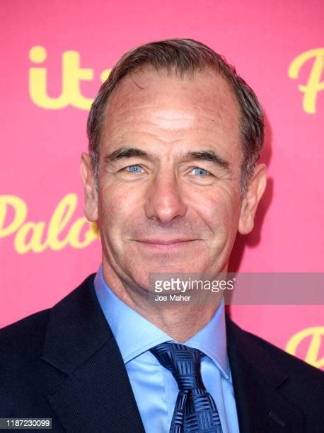 Robson Green Photos Photos And Premium High Res Pictures Getty Images