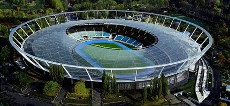 Aniołki ścigają się na stadionie śląskim. Czy kibice Ruchu Chorzów przerzucą się na GKS Katowice ...