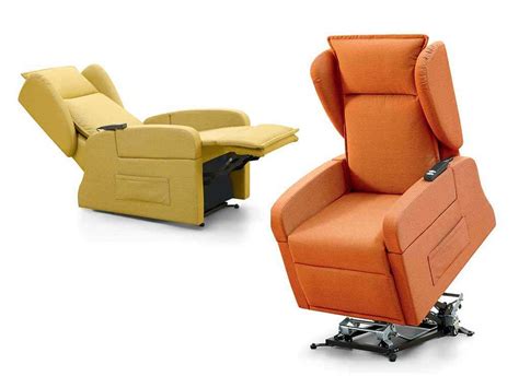 This armchair is a fantastic pick for the elderly, people recovering after surgery or simply those who look for the premium level of comfort. Recliner armchairs for the elderly - Damiana