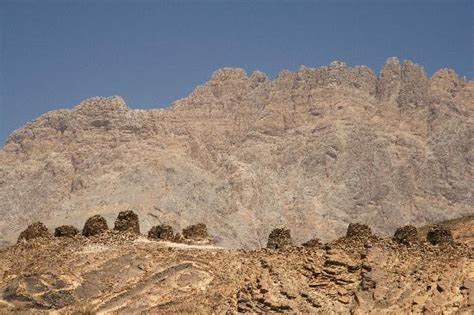 Archaeological Sites Of Bat Al Khutm And Al Ayn Oman Tripadvisor