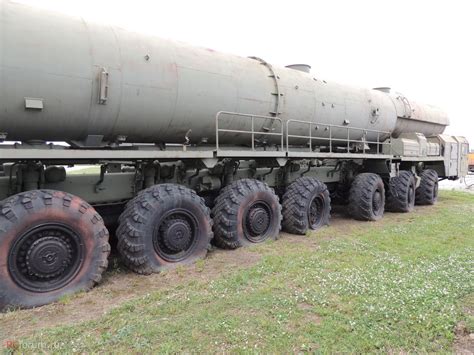 VEICULOS E ARMAMENTOS MILITARES: MAZ »7917 (1984 - 1992)