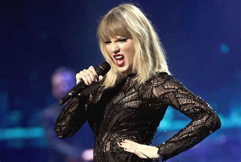 Blogger Threatened By Taylor Swift Were Not Going To Back Down