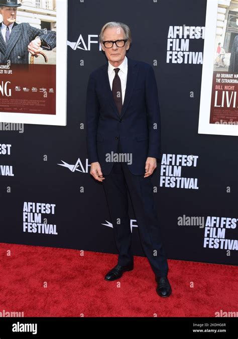 November 6 2022 Hollywood California Usa Bill Nighy Living Premiere During The 2022