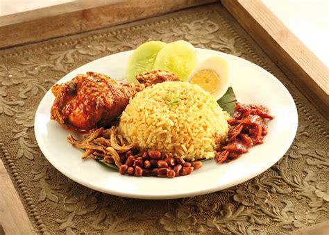 If you can't see your favourite halal restaurant listed here, please get in contact and we'll add it to our list. The 10 Best Halal Restaurants in Kuala Lumpur, Malaysia