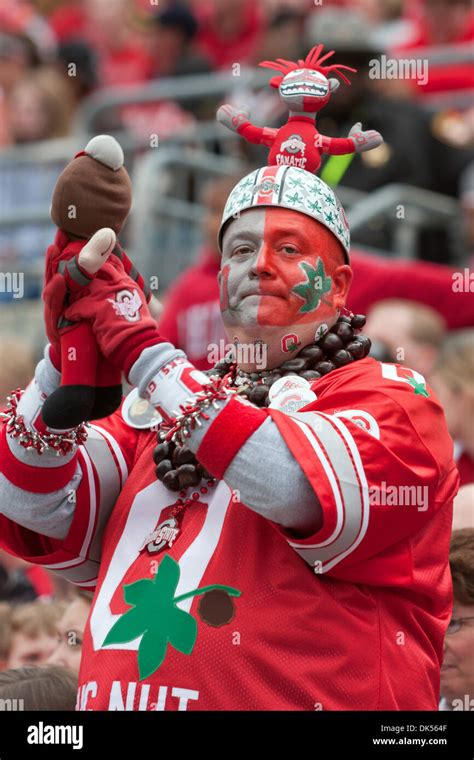 Ohio State Fan Big Nut Hi Res Stock Photography And Images Alamy