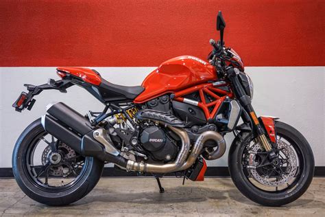 Review Of Ducati Monster 1200 R 2018 Pictures Live Photos