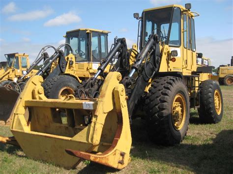 Cleveland brothers is your exclusive source for the cat 994h, the largest commercial wheel loader on the market today. CAT IT28B WHEEL LOADER, S/N 1HF01569 (90 YR) LOG FORKS W ...