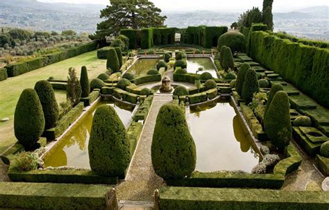 Gardens In Tuscany Italian Renaissance Garden Podere Santa Pia
