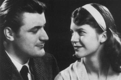 Sylvia Plath Y Ted Hughes El Amor Se Parece A La Guerra Radio Duna