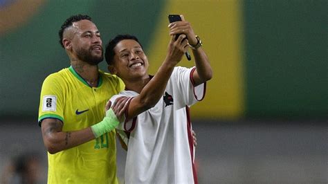 video neymar breaks pele s record to become brazil s all time top scorer news khaleej times