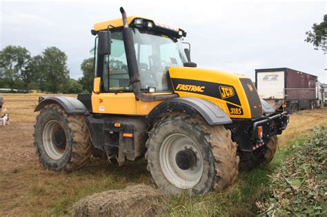 Jcb Fastrac Range Tractor And Construction Plant Wiki The Classic