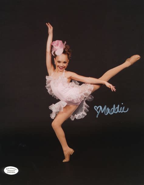 Maddie Ziegler Signed 8x10 Dance Moms Photo Altman Coa Pristine