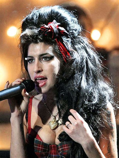 Official amy winehouse account find amy's entire discography, including deep cuts Amy Winehouse left trove of unreleased music - syracuse.com