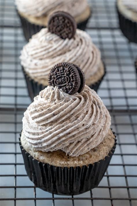 This Oreo Buttercream Frosting Is Out Of This World Delicious This Is