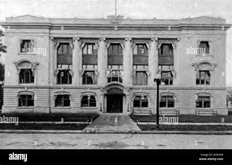 Oregon Supreme Court Building Circa 1922 Stock Photo Alamy