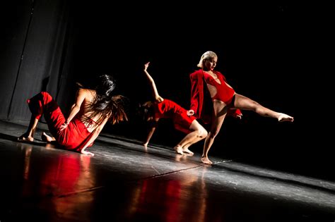 Ciclo Movimiento Continuo Presenta Danza De Forma Gratuita En