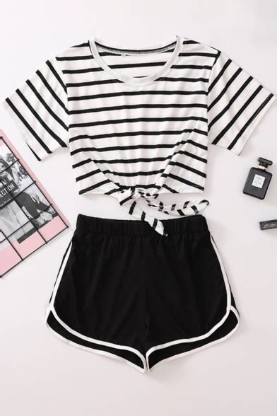 Chic Girls White Short Sleeve Round Neck Striped Tied Hem Fitted Crop Tee And Contrast Piped