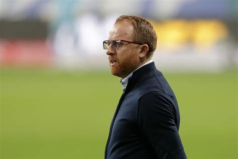 Wpływa do zatoki gdańskiej, a jej średnioroczny przepływ w odcinku ujściowym wynosi 1046 m³/s. Lechia Gdańsk - Wisła Płock. Zapowiedź, typy, kursy ...
