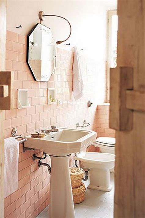 10 Peach Bathroom Ideas