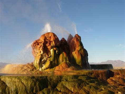 9 Jaw Dropping Sights You Can Only See In Nevada Fly Geyser Geyser