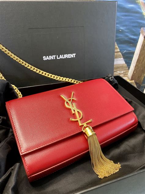T I X Ch N Yves Saint Laurent Red Calf Leather Small Cassandre Tassel