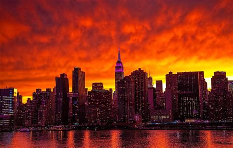 Dusk Orange Manhattan Skyline New York City Usa Orange Sky