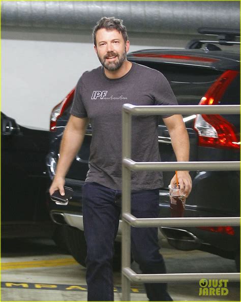 ben affleck puts a smile back on his face photo 3451346 ben affleck pictures just jared