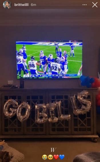 Josh Allens Girlfriend Celebrates Bills Playoff Win