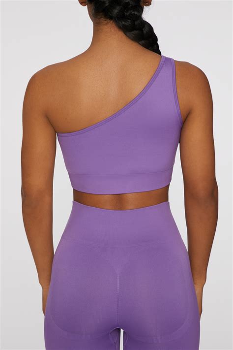 Empowered Seamless Asymmetric Crop Top In Purple Botee