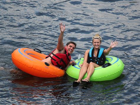 Tubing On The Delaware River In Easton Pa Twin Rivers Tubing