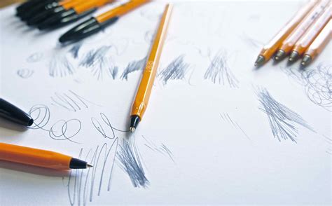 Eugene HŐn Ceramic Artist Ballpoint Pen Drawing