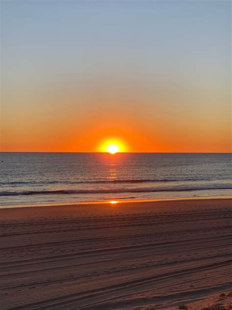 Santa Monica Beach Ca By Marioli10 Sunset Pictures Sunset Sky Sky