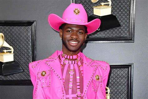 lil nas x not says online hate doesn t bother him after coming out