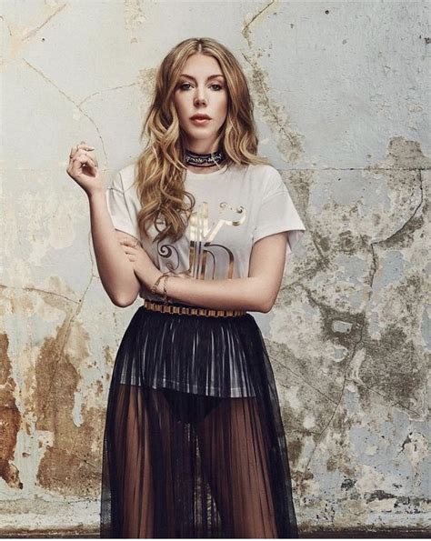 Pin By Buble On Katherine Ryan Short Sleeve Dresses Fashion Dresses With Sleeves