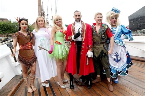 Watch As We Meet Dane Bowers And The Cast Of The Epstein Christmas Panto