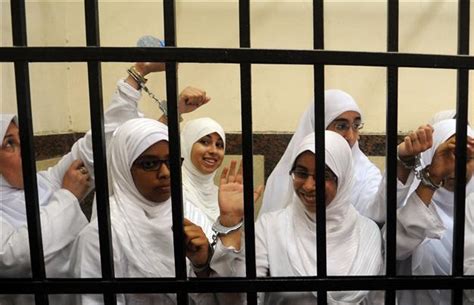 Egypt Jails Brotherhood Women Orders Activist Arrests World News