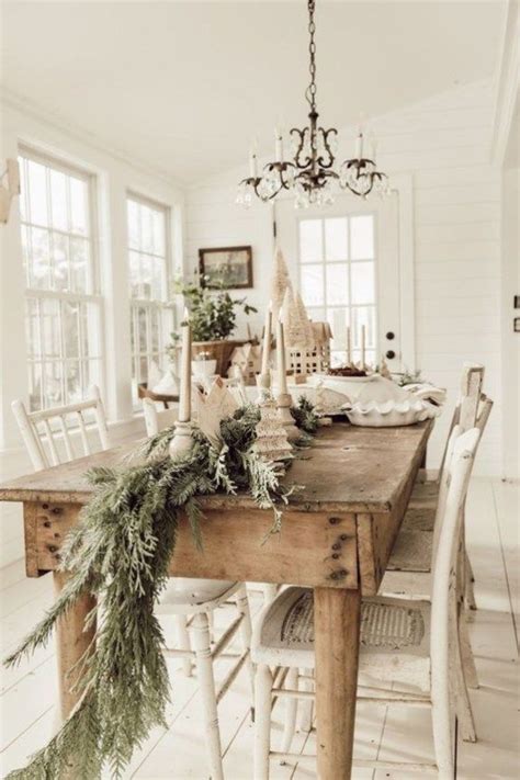 Amazing Winter Home Decoration Ideas 39 Christmas Table Settings