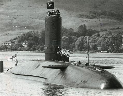 British Nuclear Attack Submarine Hms Conqueror Flying The Jolly Roger