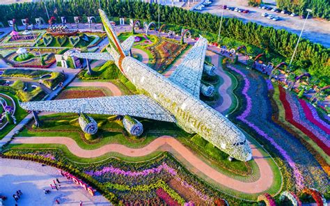 Dubai Miracle Garden Re Opens With 150 Million Flowers Esquire Middle