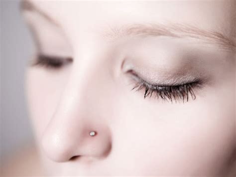 What You Need To Know Before Getting Your Nose Pierced