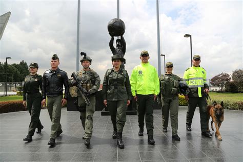 Policia Todos Colegio De Coroneles Policía Nacional Colombia